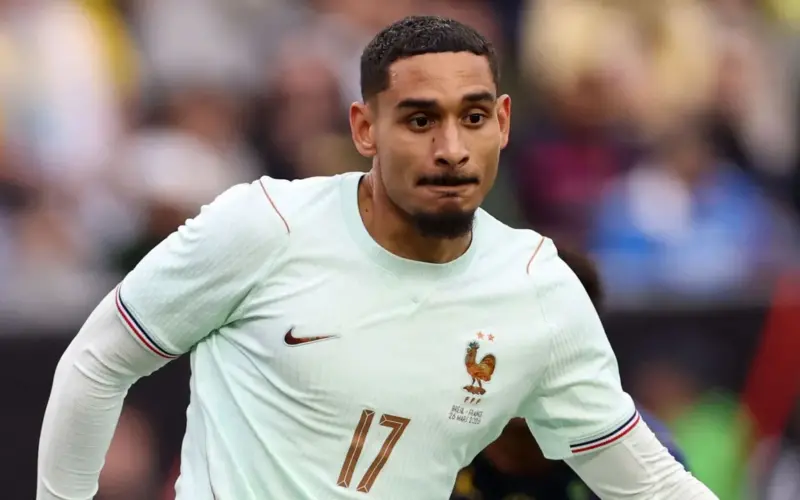 ليفربول وتشيلسي ينضمان لسباق التعاقد مع ماكسانس لاكروا بعد أن خاض نجم كريستال بالاس أولى مبارياته الدولية مع المنتخب الفرنسي.